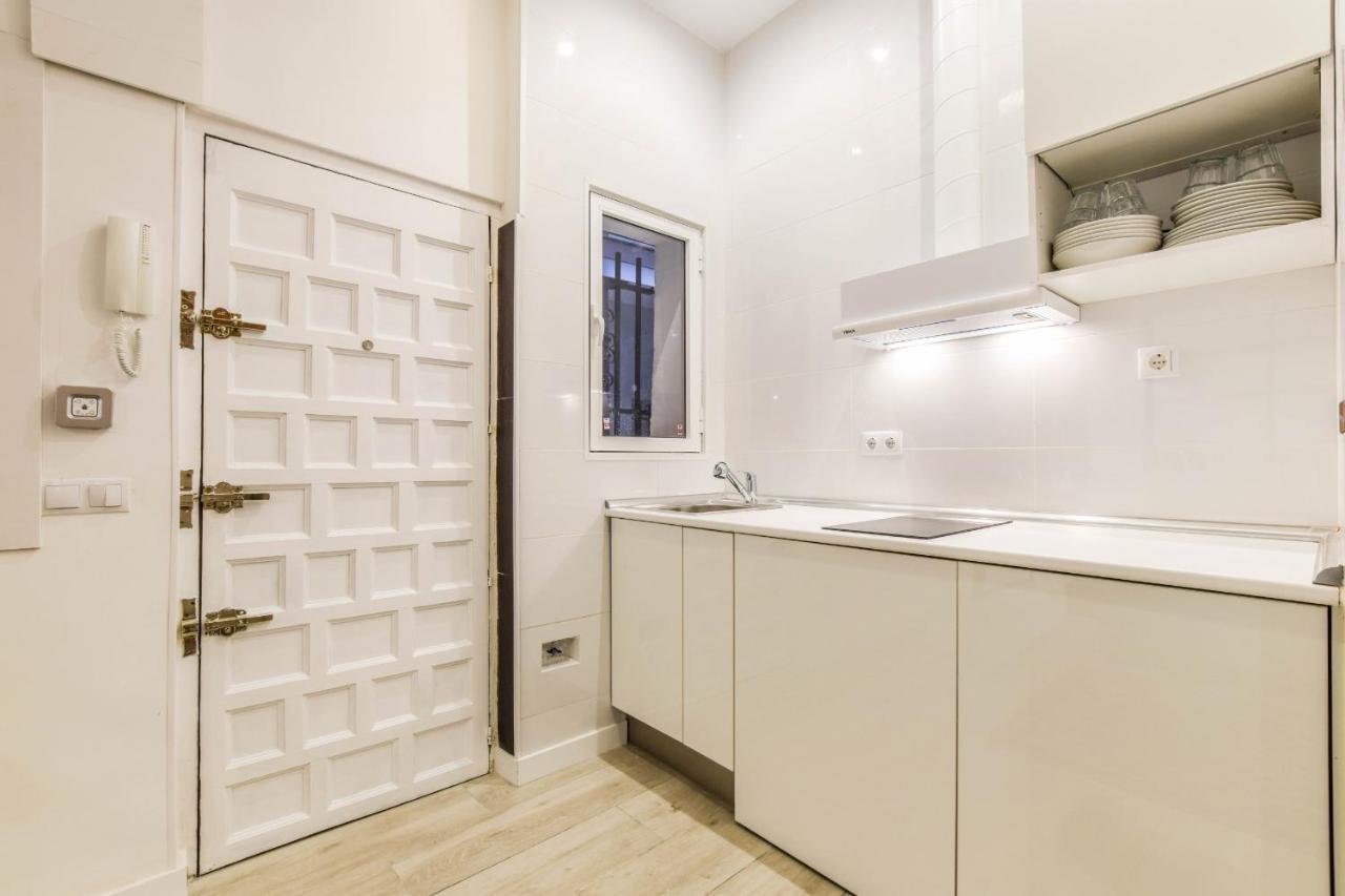 Apartamento En Anton Martin Madrid Exterior photo